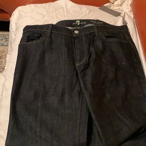 NWT 7 For All Mankind Jeans
Size 33